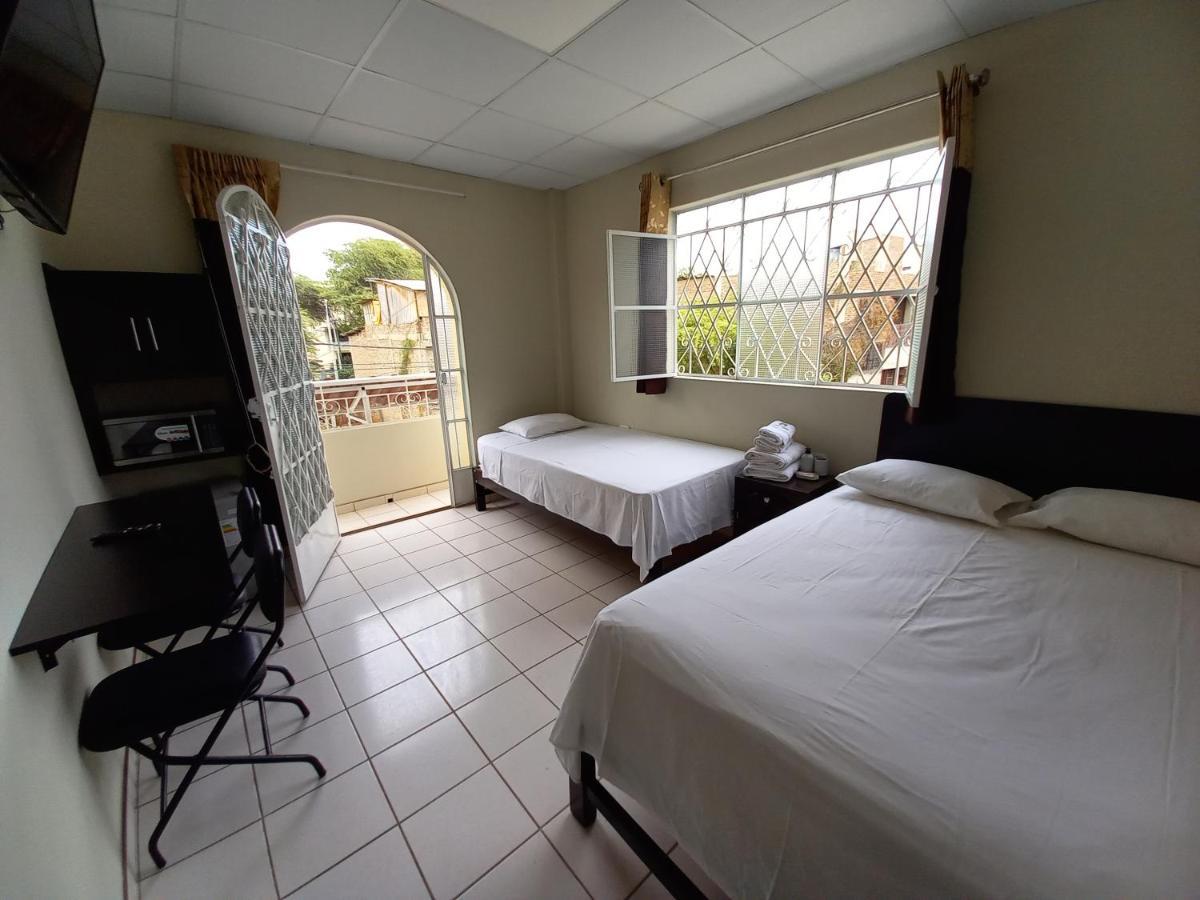 Kira'S House Hotel Piura Buitenkant foto