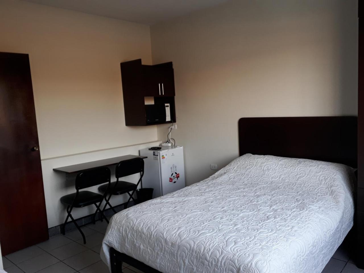 Kira'S House Hotel Piura Buitenkant foto
