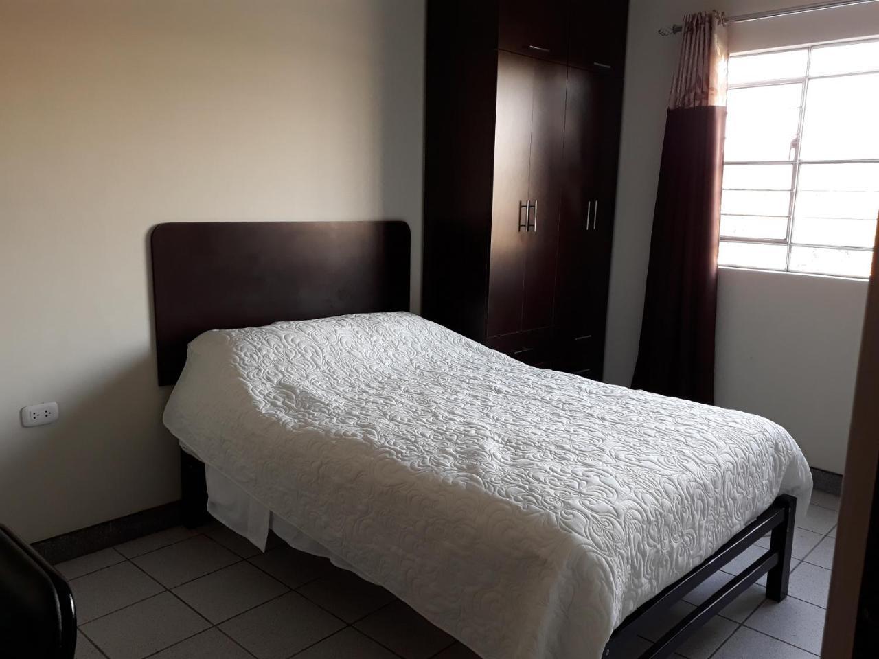 Kira'S House Hotel Piura Buitenkant foto