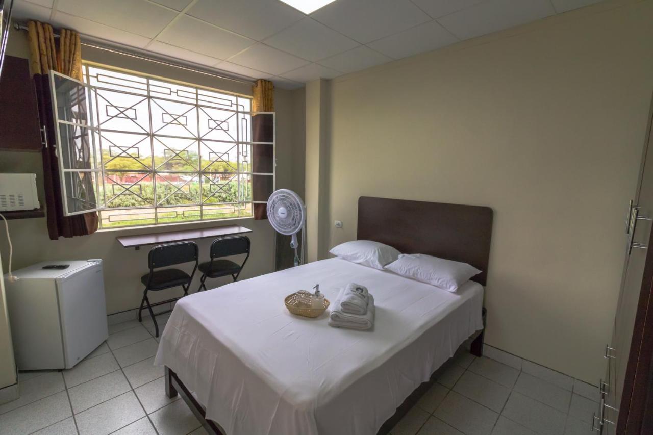 Kira'S House Hotel Piura Buitenkant foto