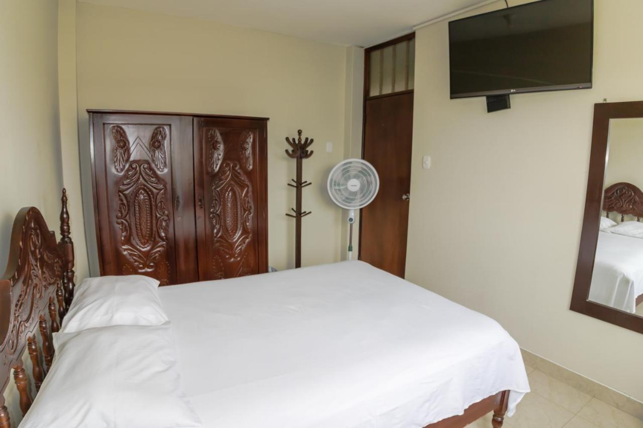 Kira'S House Hotel Piura Buitenkant foto