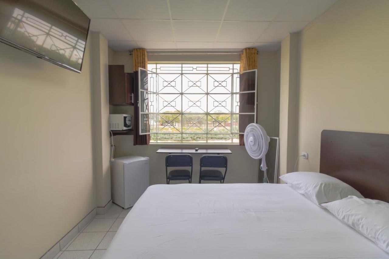 Kira'S House Hotel Piura Buitenkant foto